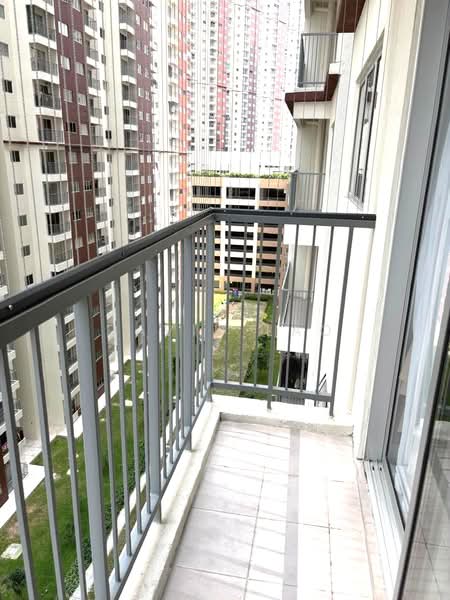Kondominium untuk Disewa di Residensi Sateria - David Lao - Balcony - PropertyGuru.com.my