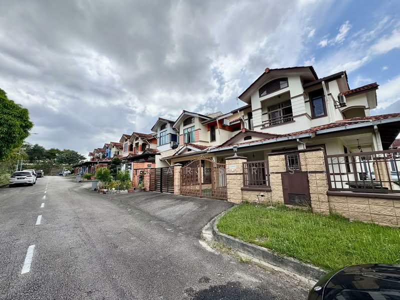 2-storey Terraced House for Sale in Taman Damansara Aliff (Tampoi) - Amir Faris Rusli - Exterior - PropertyGuru.com.my
