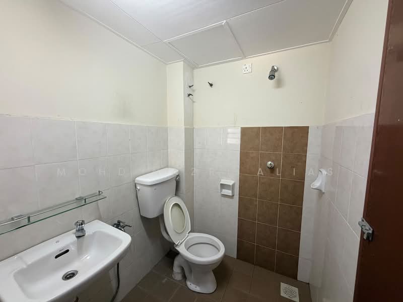 Townhouse for Sale in Sungai Buloh (Selangor) - Mohd Nazri Alias - PropertyGuru.com.my