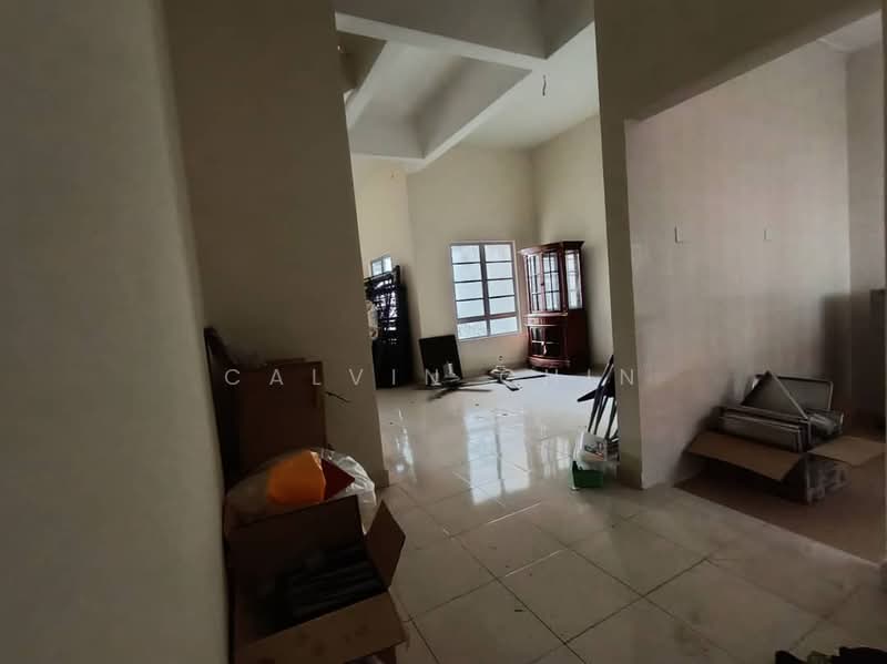 2.5-storey Terraced House for Sale in Ulu Kelang (Selangor) - calvin Chin - Living Room - PropertyGuru.com.my