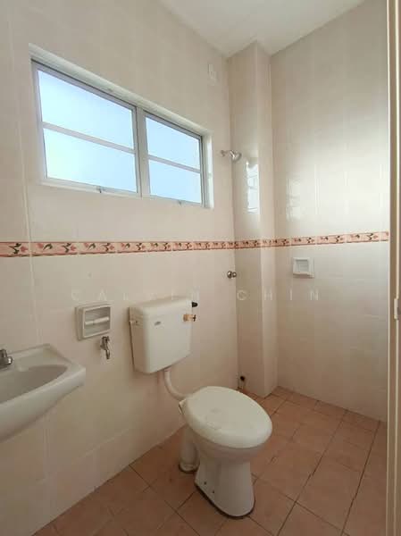 2.5-storey Terraced House for Sale in Ulu Kelang (Selangor) - calvin Chin - Bathroom - PropertyGuru.com.my
