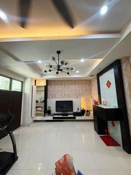 Semi-Detached House for Sale in Taman Seri Cendana (Juru) - Elvin Choo - Living Room - PropertyGuru.com.my