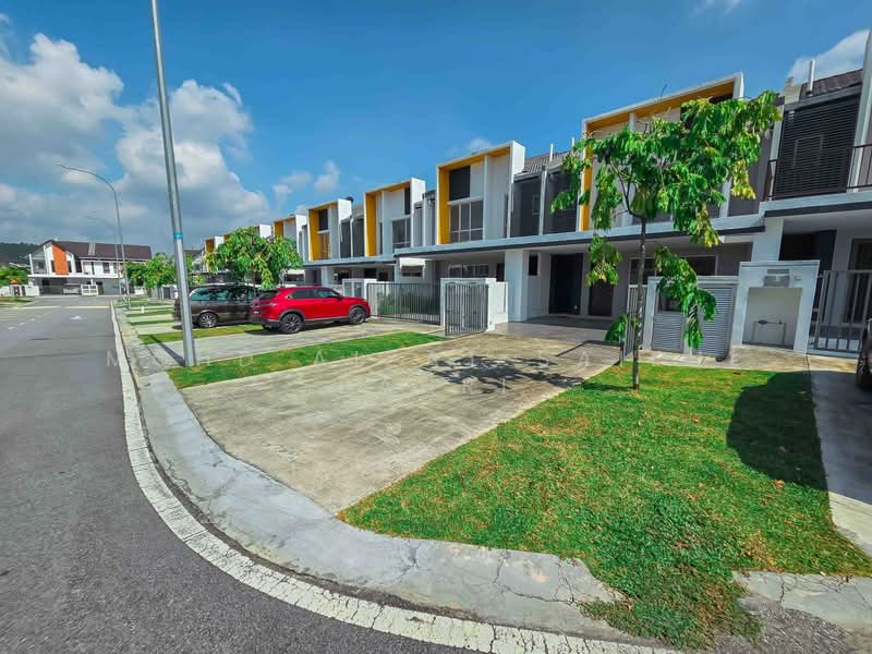 2-storey Terraced House for Sale in Serene Heights (Semenyih) - Mohd Aizat Saiful Bahri - Exterior - PropertyGuru.com.my