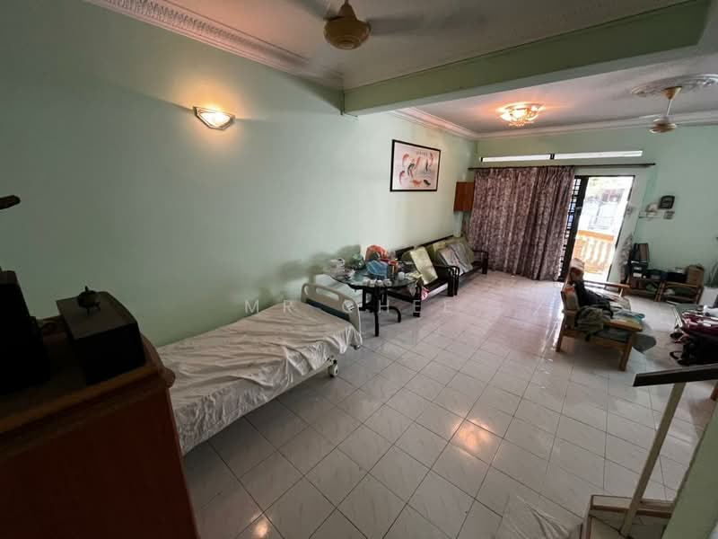 Terraced House for Sale in Ipoh (Perak) - Mr Chee - Living Room - PropertyGuru.com.my