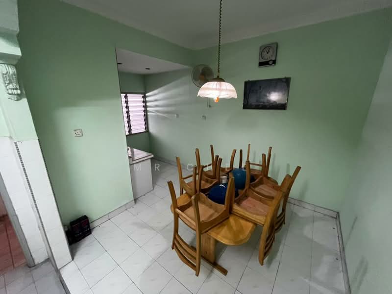 Terraced House for Sale in Ipoh (Perak) - Mr Chee - Dining Room - PropertyGuru.com.my