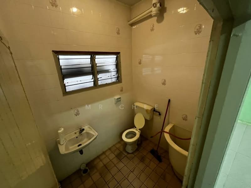 Terraced House for Sale in Ipoh (Perak) - Mr Chee - Bathroom - PropertyGuru.com.my