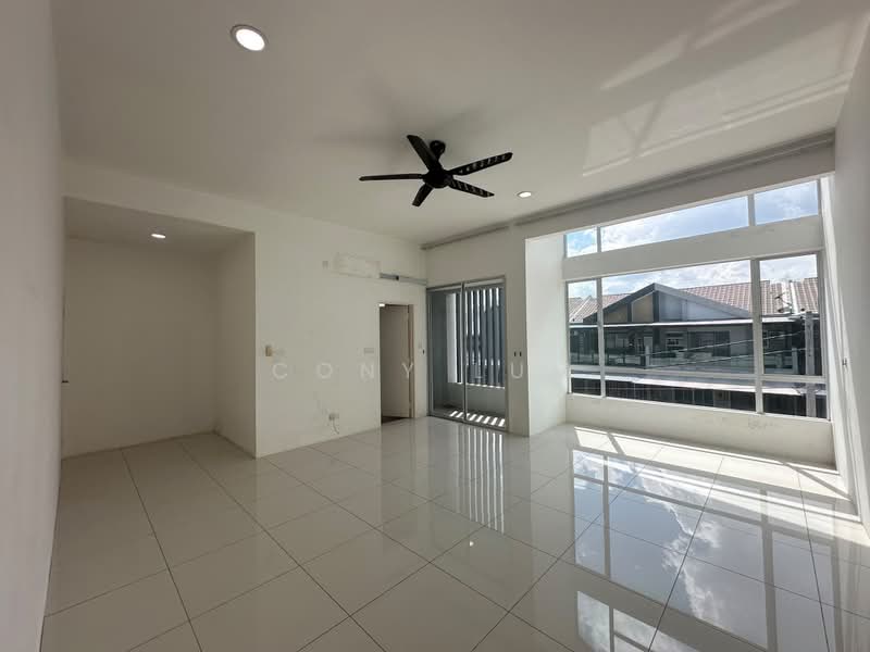 Semi-Detached House for Sale in Simpang Pulai (Perak) - Cony Lum - Living Room - PropertyGuru.com.my