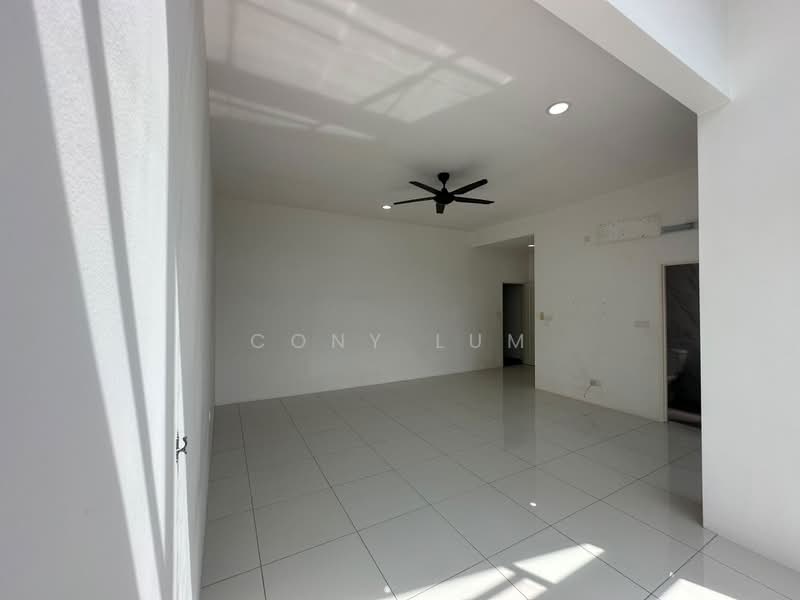 Semi-Detached House for Sale in Simpang Pulai (Perak) - Cony Lum - Living Room - PropertyGuru.com.my