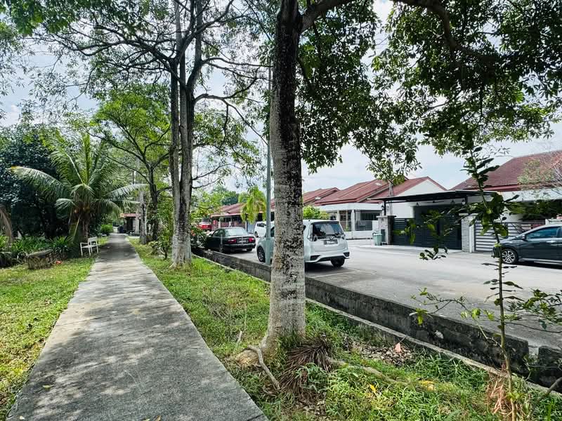 Terraced House for Sale in Bandar Putera 2 (Klang) - Alif Saad - PropertyGuru.com.my