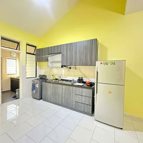 1-storey Terraced House for Rent in Setia Eco Gardens (Gelang Patah) - Xiuxiu Ng - Kitchen - PropertyGuru.com.my