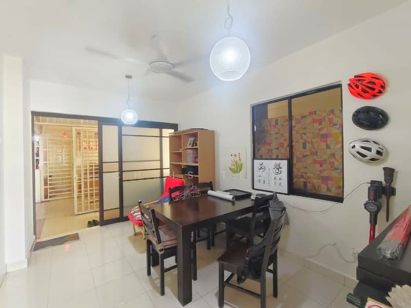 Kondominium untuk Dijual di Serina Bay - Chris Teoh - Dining Room - PropertyGuru.com.my