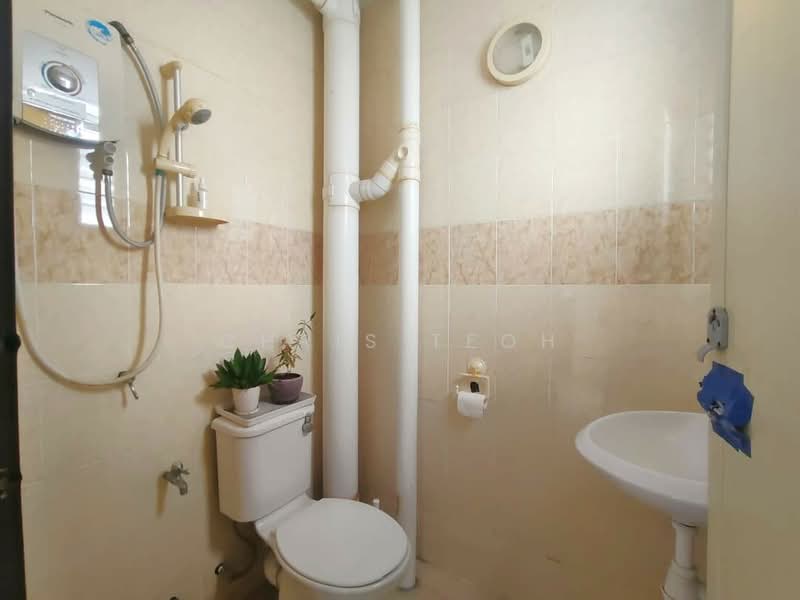 Kondominium untuk Dijual di Serina Bay - Chris Teoh - Bathroom - PropertyGuru.com.my
