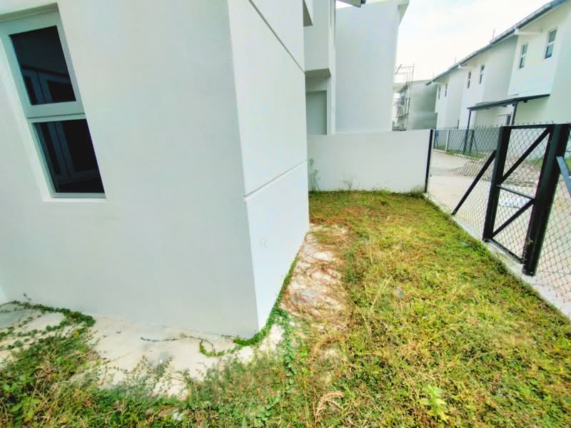 2-storey Terraced House for Sale in Bandar Serenia (Dengkil) - Azhar Mohd - Exterior - PropertyGuru.com.my