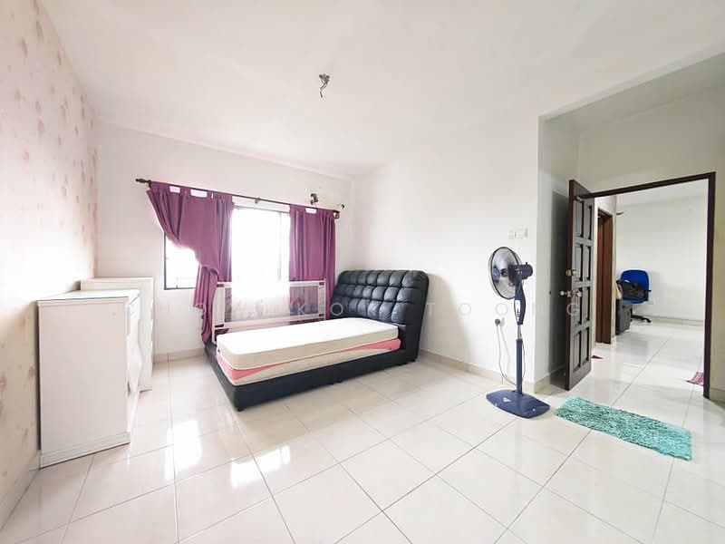 Service Residence for Sale at Koi Kinrara - Chow Kok Toong - Bedroom - PropertyGuru.com.my