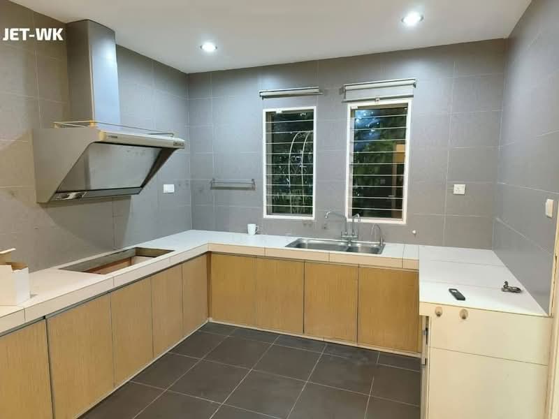 Rumah Berkembar untuk Disewa di Setia Damai (Setia Alam) - Loke . - Kitchen - PropertyGuru.com.my