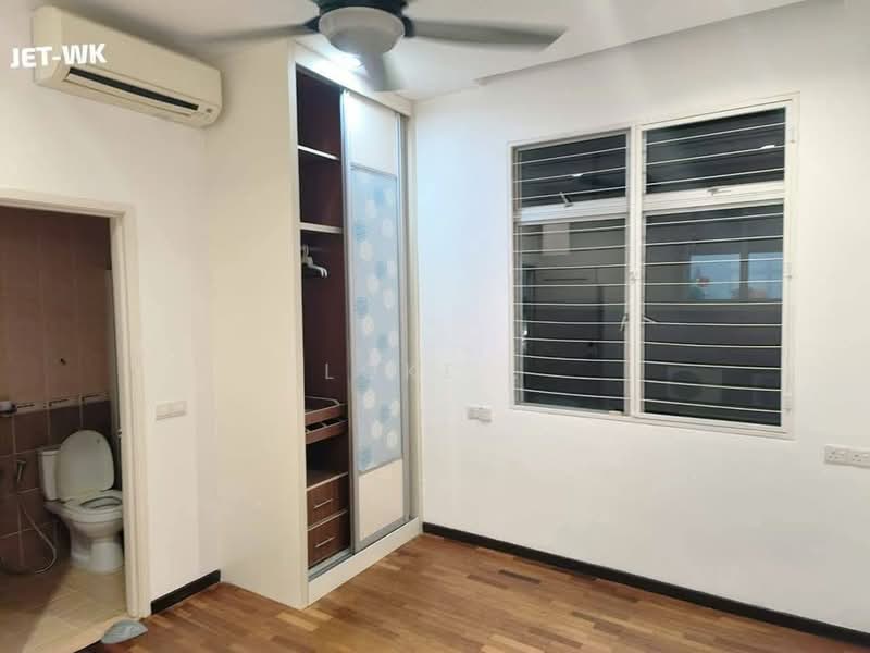 Rumah Berkembar untuk Disewa di Setia Damai (Setia Alam) - Loke . - Bathroom - PropertyGuru.com.my