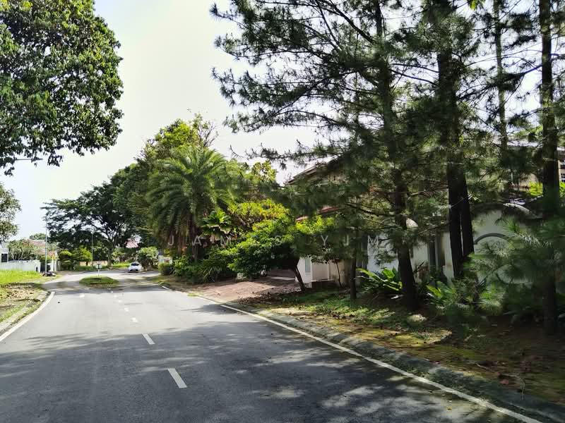 Residential Land for Sale in Bukit Jelutong (Shah Alam) - James Yim - neighbour 1 - PropertyGuru.com.my