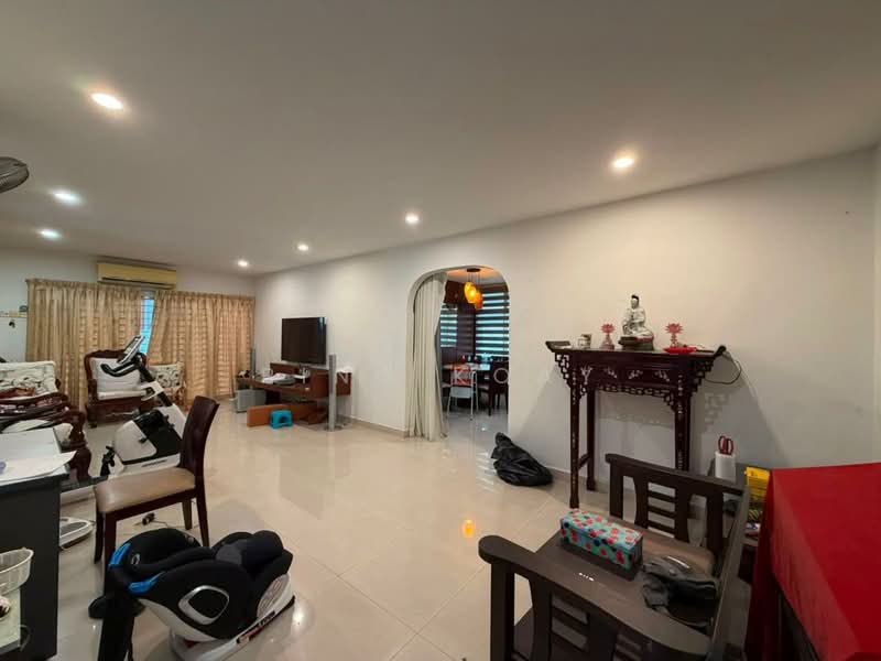 Semi-Detached House for Sale in Island Park (Jelutong) - Ping Koay - Living Room - PropertyGuru.com.my