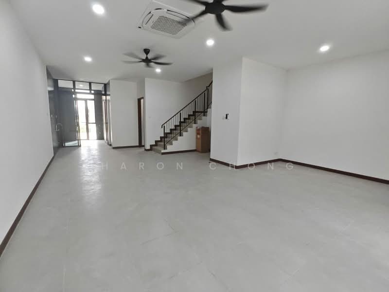 Cluster House for Sale in Eco Botanic (Iskandar Puteri (Nusajaya)) - Sharon Chong - Living Room - PropertyGuru.com.my