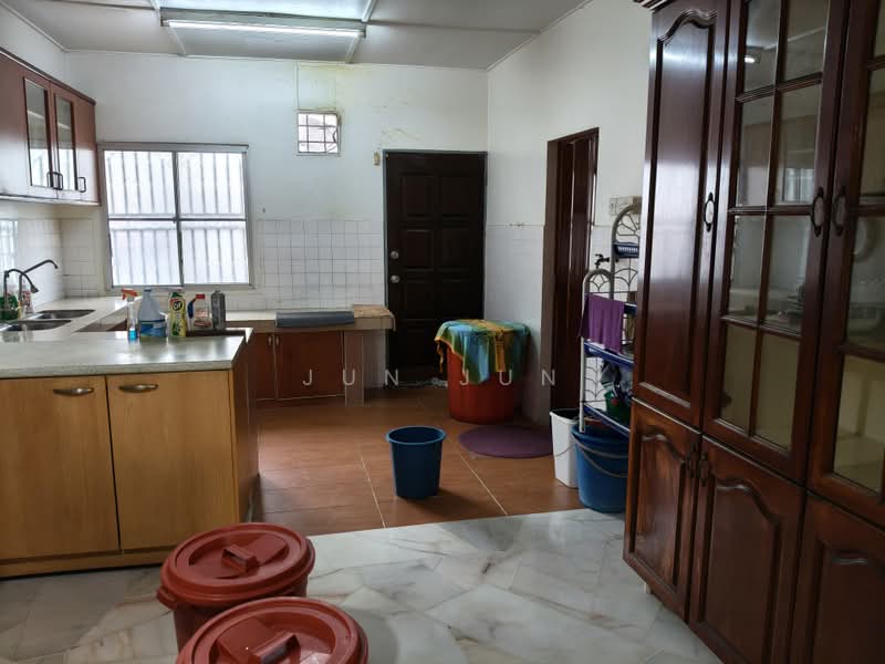 Rumah Teres 2 Tingkat untuk Dijual di Taman Bukit Angsana (Cheras) - Jun Jun - Kitchen - PropertyGuru.com.my