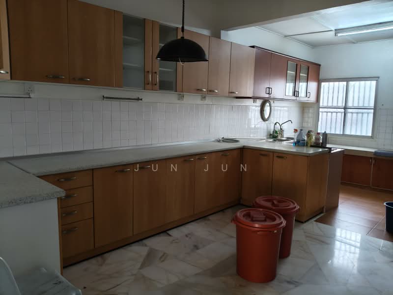 Rumah Teres 2 Tingkat untuk Dijual di Taman Bukit Angsana (Cheras) - Jun Jun - Kitchen - PropertyGuru.com.my