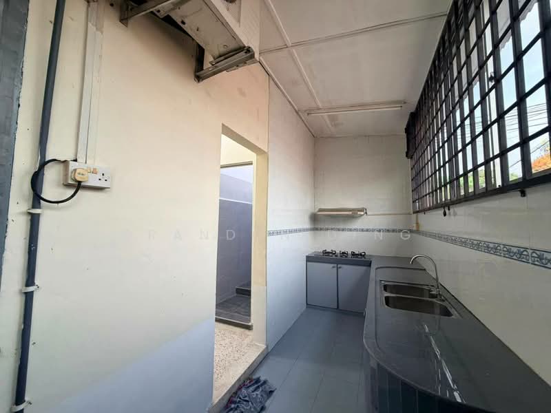 1-storey Terraced House for Rent in Skudai (Johor) - Brandon Ding - Kitchen - PropertyGuru.com.my