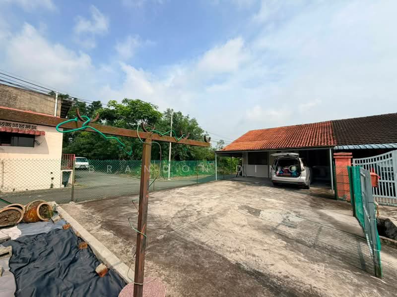 1-storey Terraced House for Rent in Skudai (Johor) - Brandon Ding - Exterior - PropertyGuru.com.my