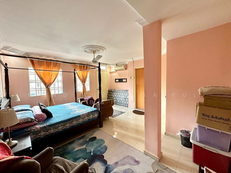 Rumah Teres 2 Tingkat untuk Dijual di Taman Lestari Perdana (Seri Kembangan) - Mohd Aizat Saiful Bahri - Bedroom - PropertyGuru.com.my