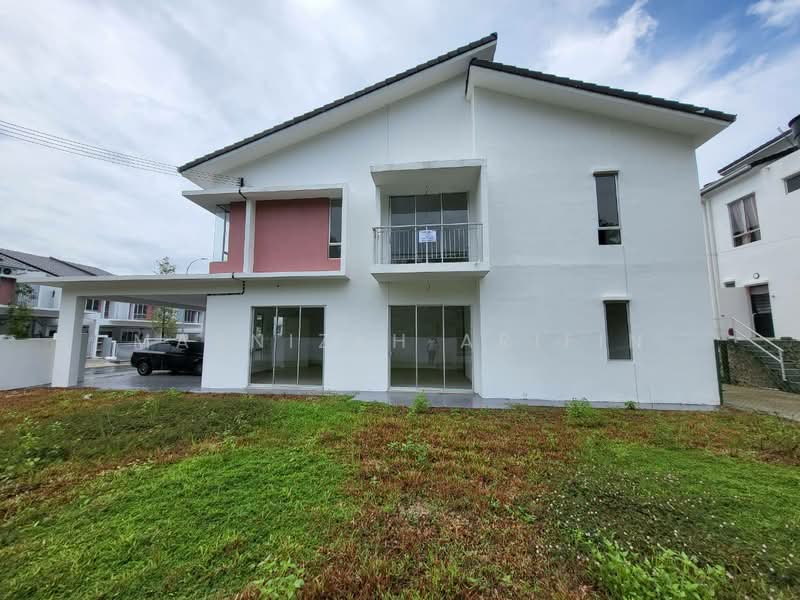 Rumah Teres 2 Tingkat untuk Dijual di Bandar Sri Sendayan (Negeri Sembilan) - Masnizah Arifin - Exterior - PropertyGuru.com.my