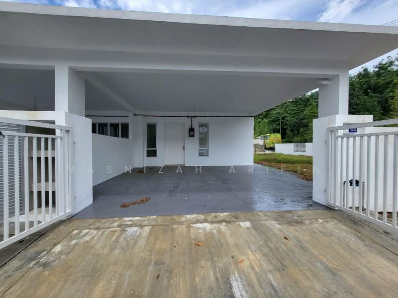 Rumah Teres 2 Tingkat untuk Dijual di Bandar Sri Sendayan (Negeri Sembilan) - Masnizah Arifin - Exterior - PropertyGuru.com.my