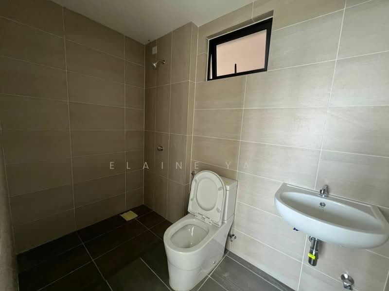 Service Residence for Rent at Parkland Residence - Elaine Yap - Bathroom - PropertyGuru.com.my