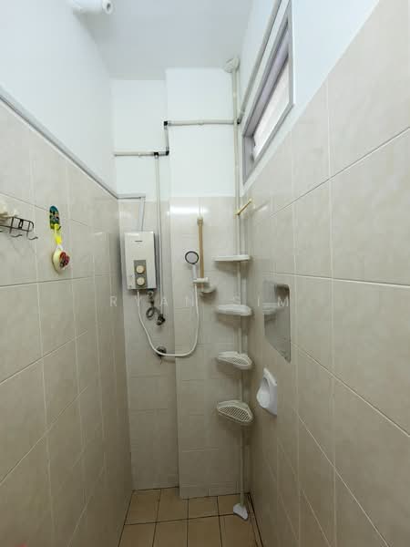 Apartment for Rent at Permai Jaya - Ryan Sim - Bathroom - PropertyGuru.com.my