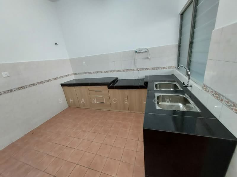 Rumah Teres 2 Tingkat untuk Dijual di Bandar Puteri Puchong (Puchong) - Shanice Low - Kitchen - PropertyGuru.com.my