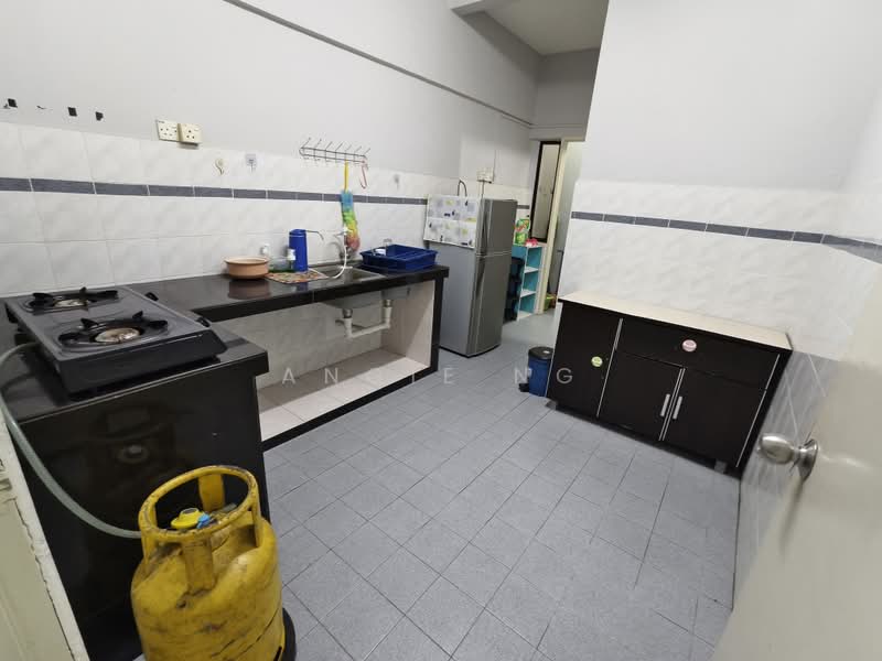 Condominium for Rent at Straits Court - Angie Ng - Kitchen - PropertyGuru.com.my