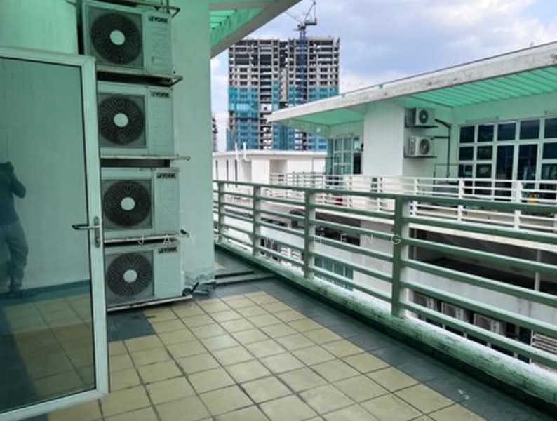 Shop / Office for Rent in Kampung Sungai Kayu Ara (Petaling Jaya) - Jayden Heng - Balcony - PropertyGuru.com.my