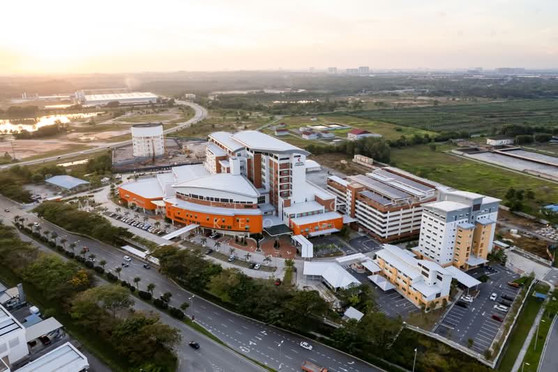 Rumah Teres 3 Tingkat untuk Dijual di Cyberjaya (Selangor) - Michael Khoo Yee Keong - Exterior - PropertyGuru.com.my