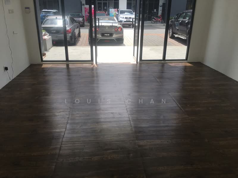 Shop / Office for Rent in Eco Sanctuary (Telok Panglima Garang) - Louis Chan - Entrance - PropertyGuru.com.my