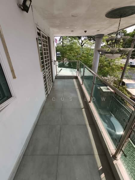 Rumah Teres 2 Tingkat untuk Dijual di Puchong (Selangor) - Marcus Low - Balcony - PropertyGuru.com.my