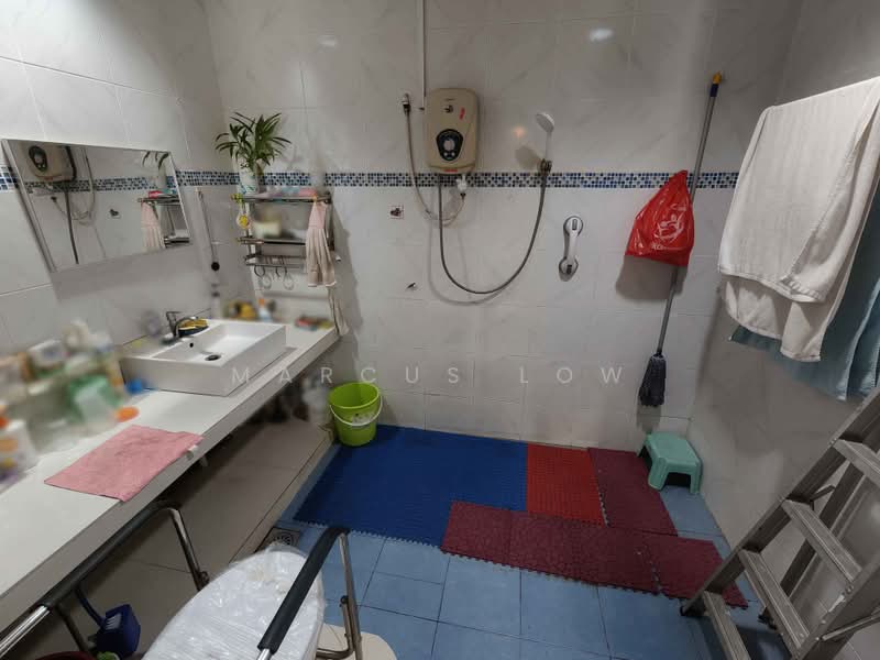Rumah Teres 2 Tingkat untuk Dijual di Puchong (Selangor) - Marcus Low - Bathroom - PropertyGuru.com.my