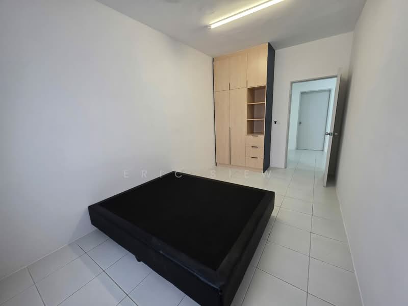Kondominium untuk Disewa di Residensi Sateria - Eric Siew - Bedroom - PropertyGuru.com.my