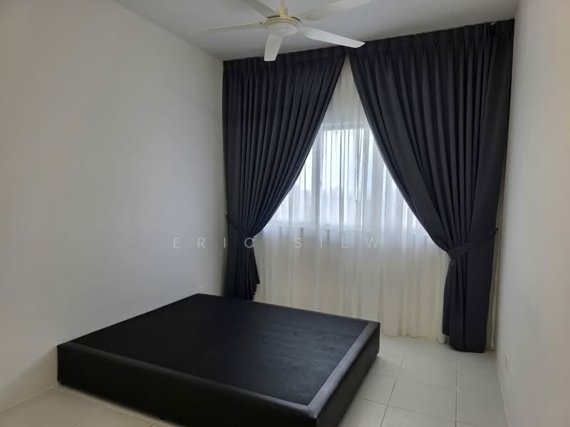 Kondominium untuk Disewa di Residensi Sateria - Eric Siew - Bedroom - PropertyGuru.com.my