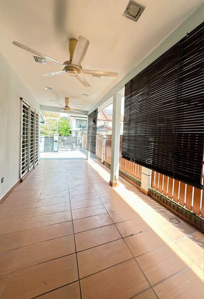 Rumah Kluster untuk Disewa di Kota Emerald (Rawang) - Angie Ng - Balcony - PropertyGuru.com.my