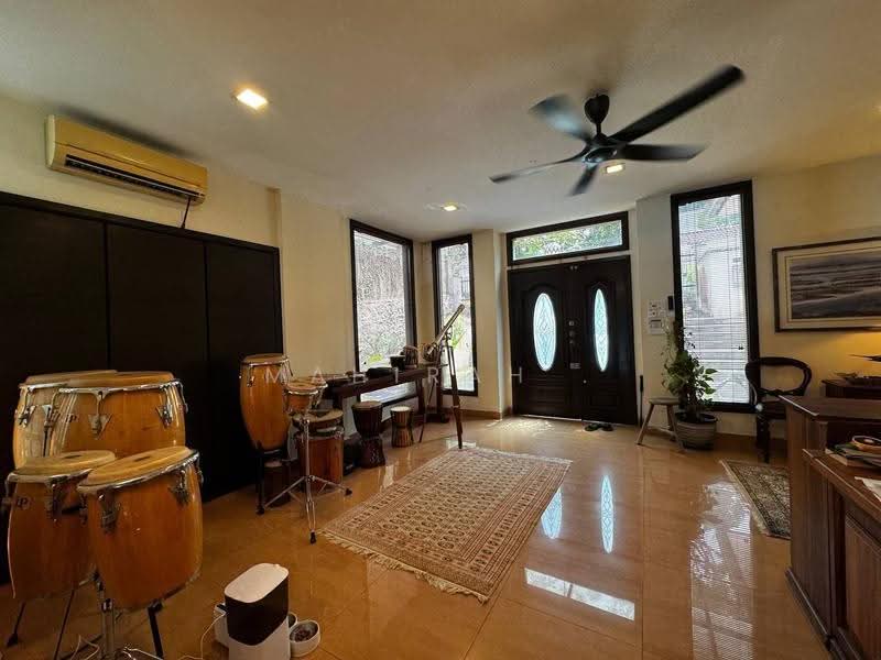 Bungalow House untuk Dijual di Ampang (Selangor) - Mahirah . - Entrance - PropertyGuru.com.my