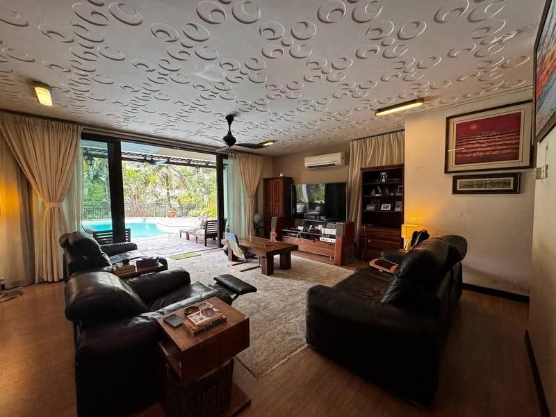 Bungalow House untuk Dijual di Ampang (Selangor) - Mahirah . - Living Room - PropertyGuru.com.my