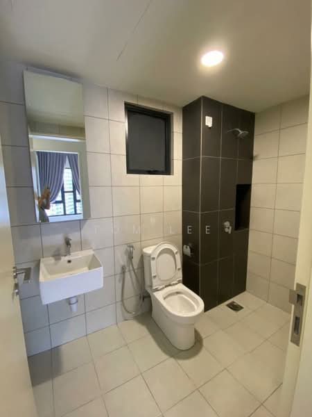Service Residence for Rent at D'Cosmos Residences - Tom Lee - Bathroom - PropertyGuru.com.my