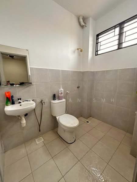 2-storey Terraced House for Sale in Klang (Selangor) - Norafian SMH - Bathroom - PropertyGuru.com.my