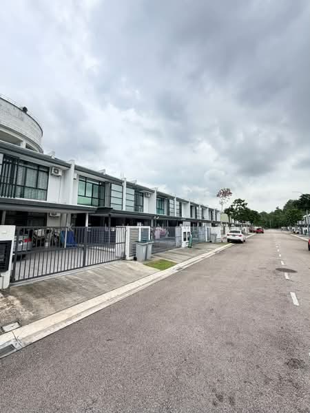 2-storey Terraced House for Sale in Bandar Seri Alam (Masai) - Kelvin Lim - Exterior - PropertyGuru.com.my