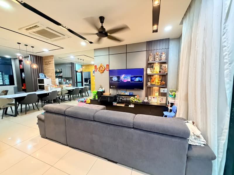 2-storey Terraced House for Sale in Bandar Seri Alam (Masai) - Kelvin Lim - Living Room - PropertyGuru.com.my