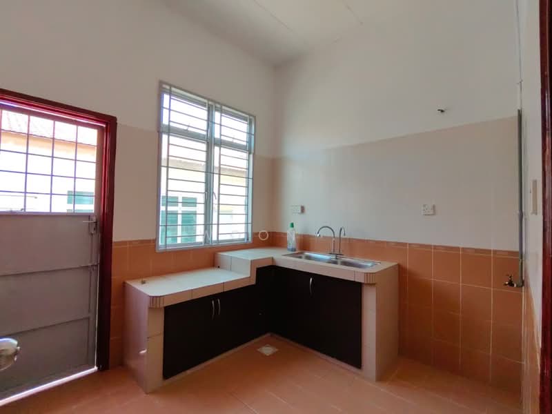 1-storey Terraced House for Sale in Taman Krubong Jaya (Krubong) - Woon . - Kitchen - PropertyGuru.com.my