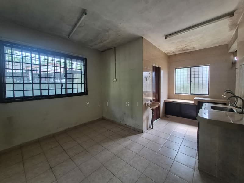 1-storey Terraced House for Rent in Kulai (Johor) - Yit Sin - Kitchen - PropertyGuru.com.my